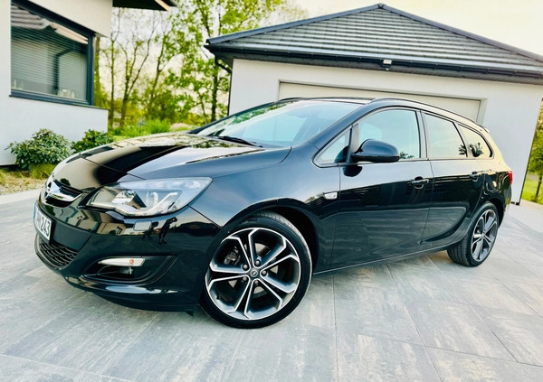Opel Astra cena 27900 przebieg: 189000, rok produkcji 2013 z Wąsosz małe 742
